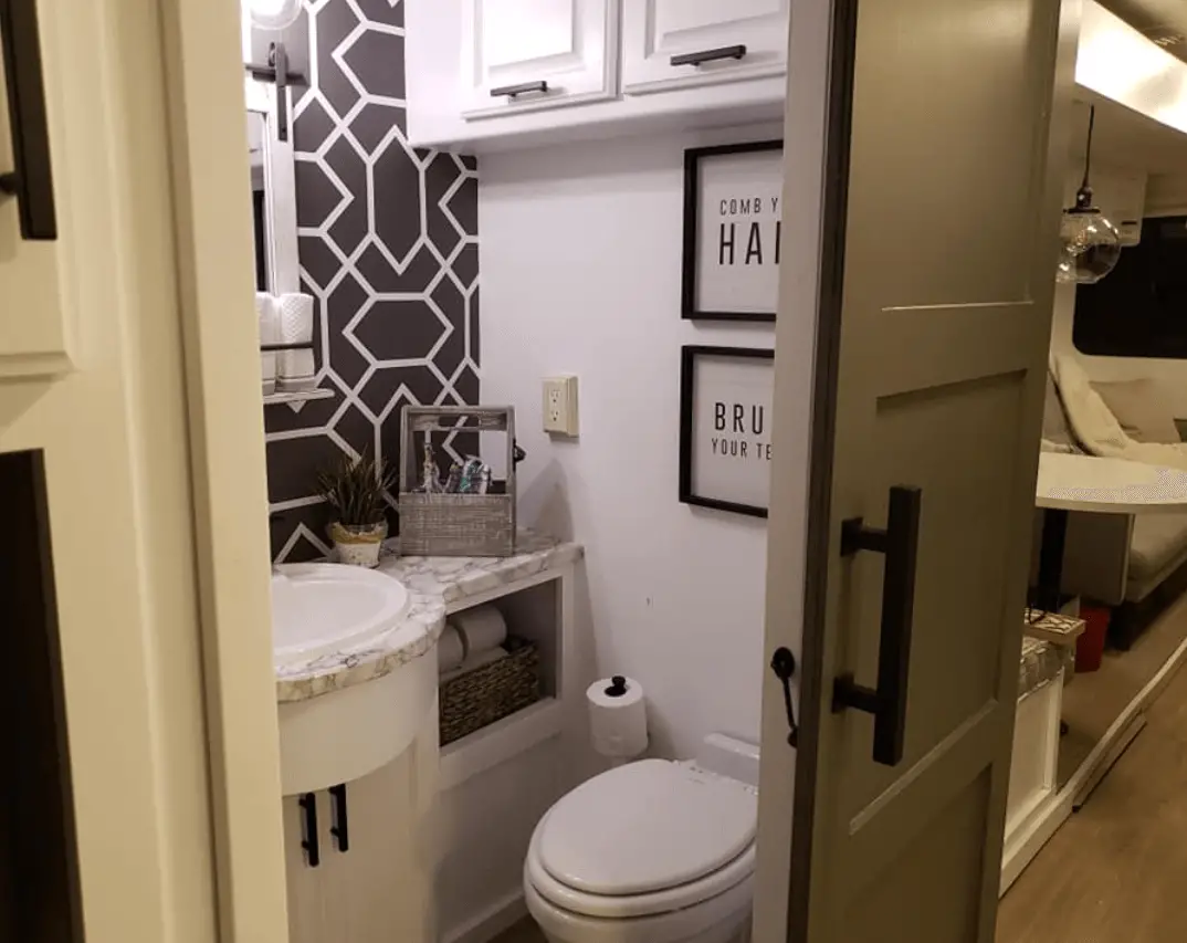 bathroom after 2